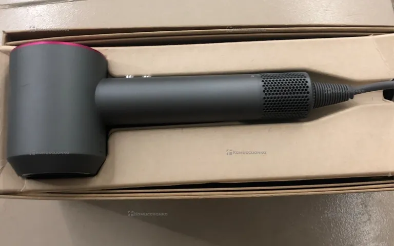 Dyson supersonic