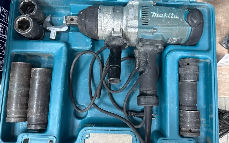 Гайковерт makita TW1000