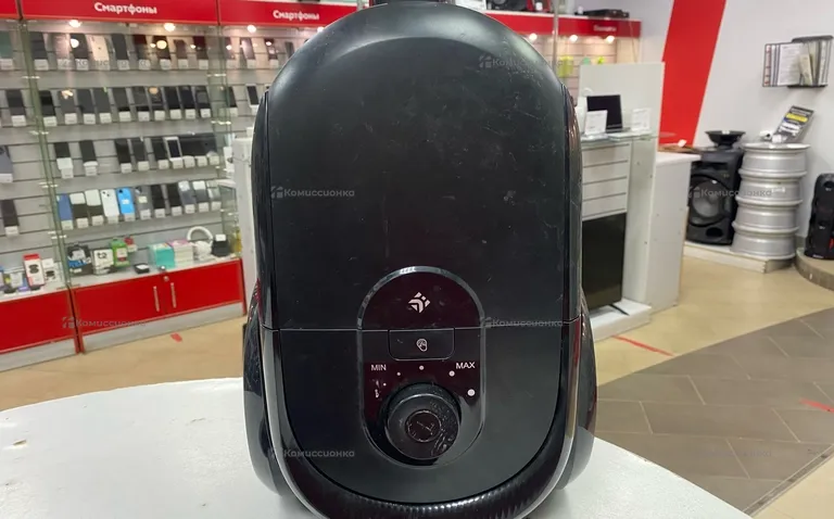 Пылесос  DEXP 2000RB