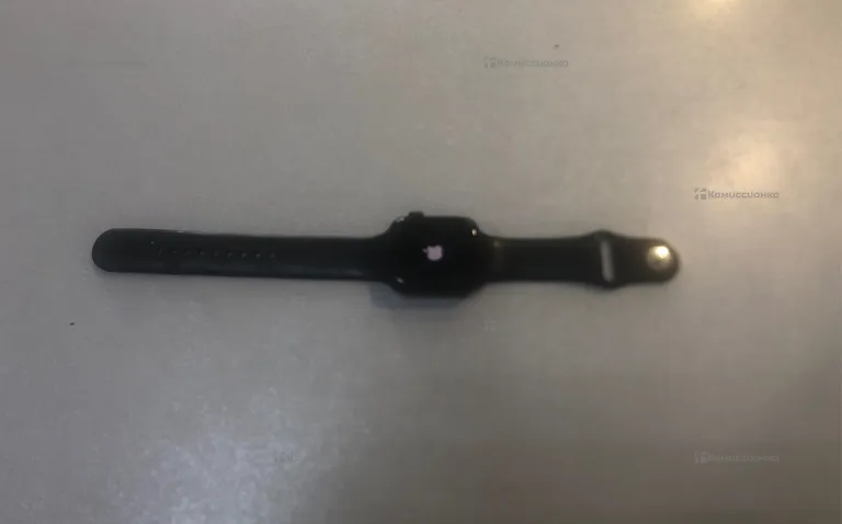 Часы  apple watch se 44мм 1st gen