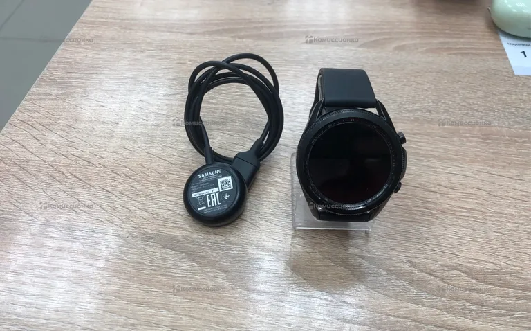 Часы  Samsung Galaxy Watch 3 45mm