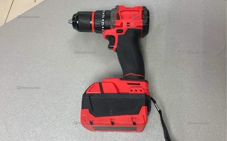 Шуруповерт бесщеточный Milwaukee реп. M18