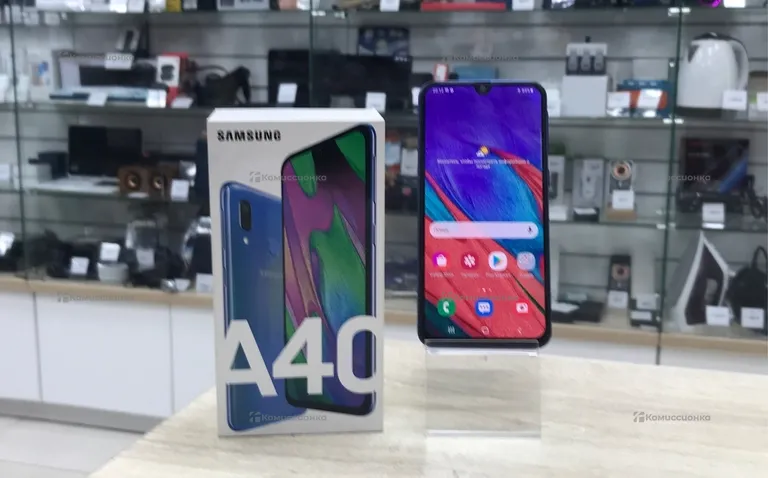 Samsung Galaxy A40 4/64Gb