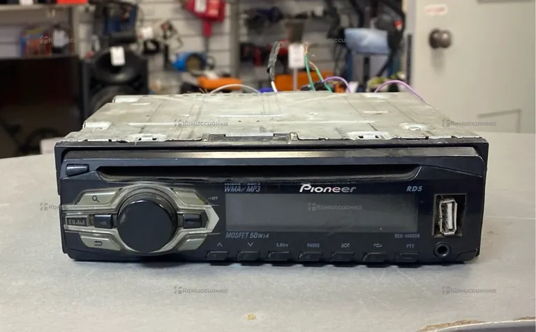 Автомагнитола  Pioneer DEH-1400