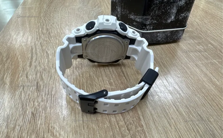 Часы  Casio G-SHOCK GA-700