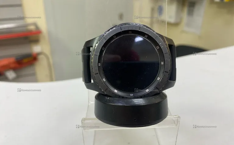 Часы  Samsung watch gear s3