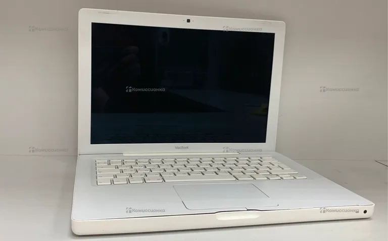 Ноутбук MacBook OS X Lion 10.7.5