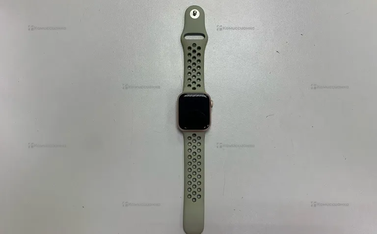 Часы  Apple Watch 4 40mm