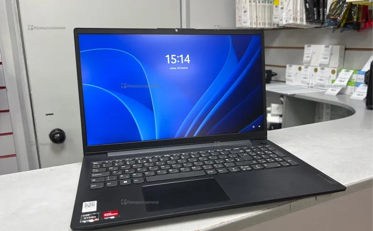 Ноутбук  Lenovo v15g2