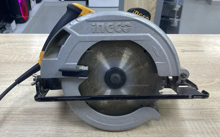Циркулярная пила Ingco CS18568
