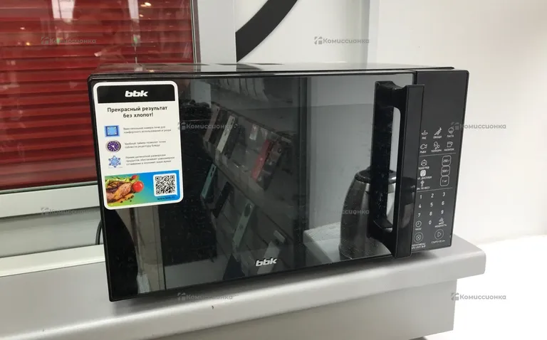 Микроволновая печь  BBK 20MWS