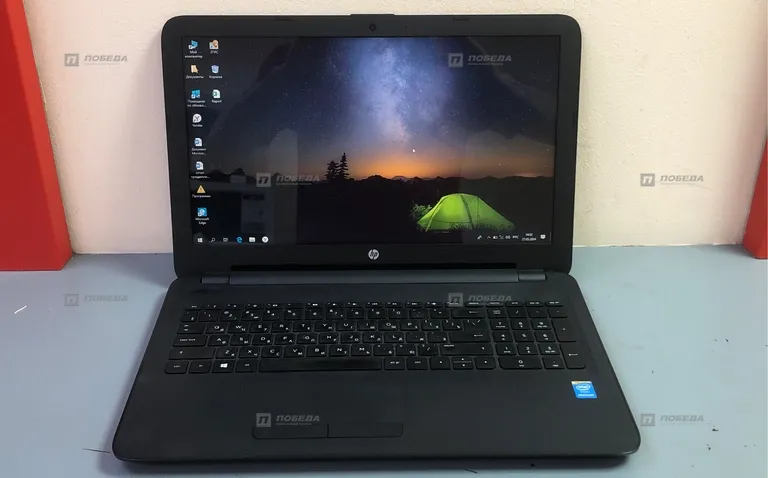 Ноутбук HP 15-ac003ur