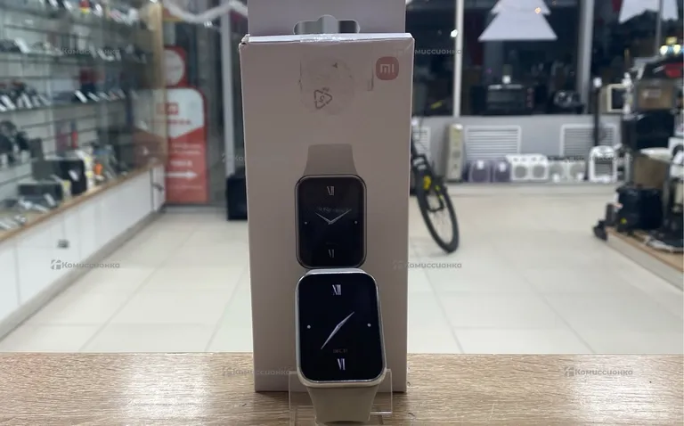 Часы  Xiaomi smart Band 8 pro