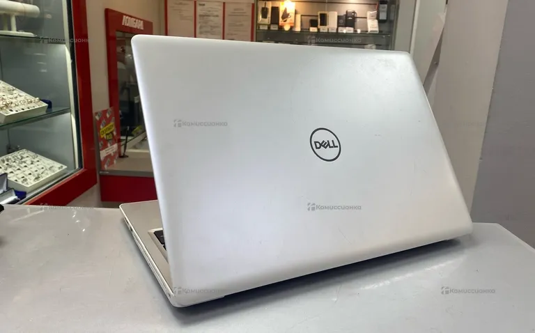 Ноутбук  Dell Inspiron P75F