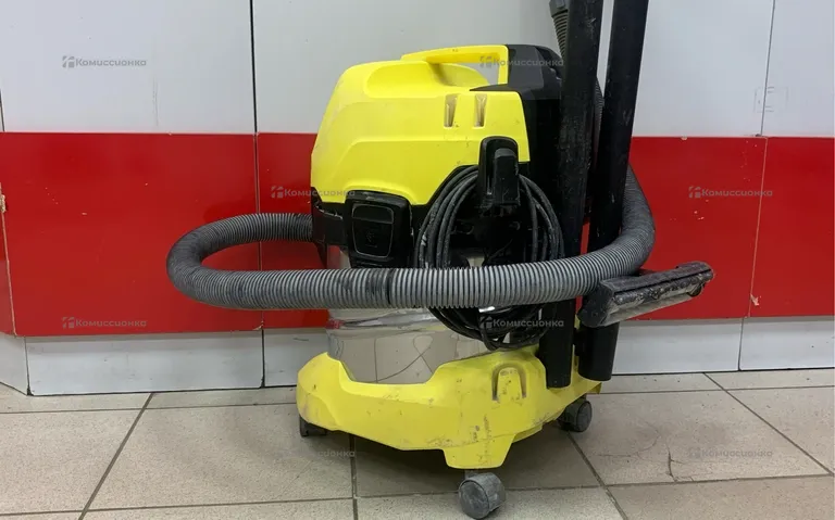 Пылесос  KARCHER WD 4S