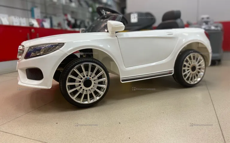 Электромобиль Kari Kids MU62402