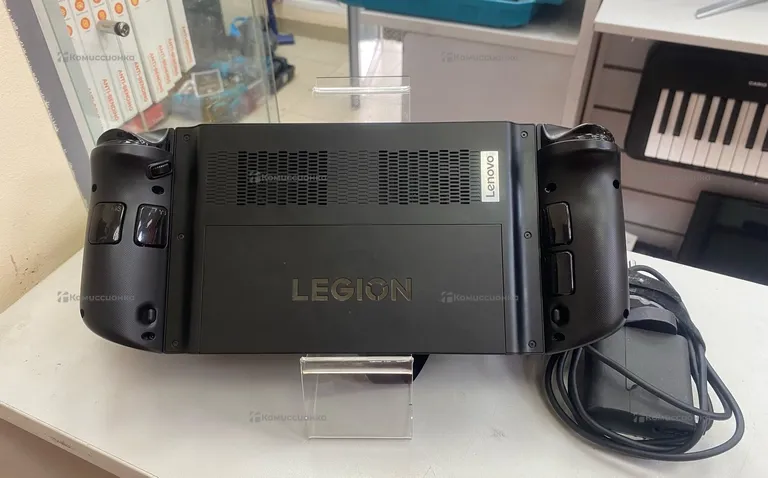 Приставка Lenovo- Z1 Extreme 16/512
