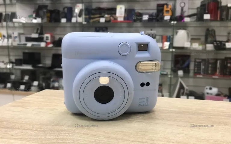 Фотоаппарат  МП Instax mini 12