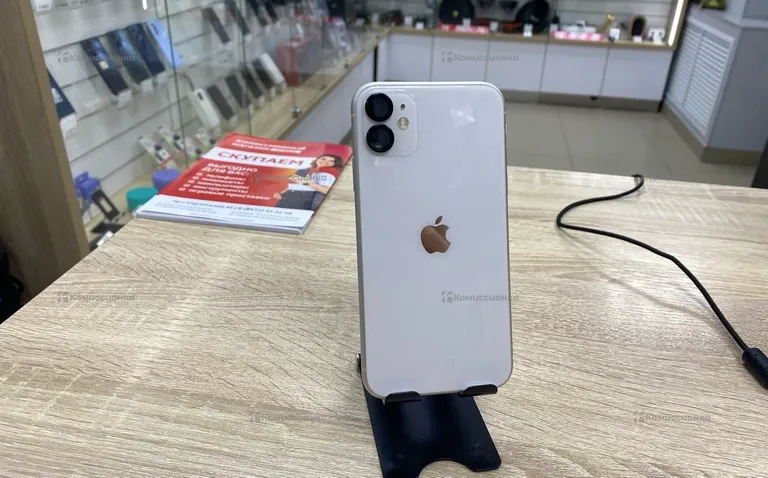 Apple IPhone 11 64Gb