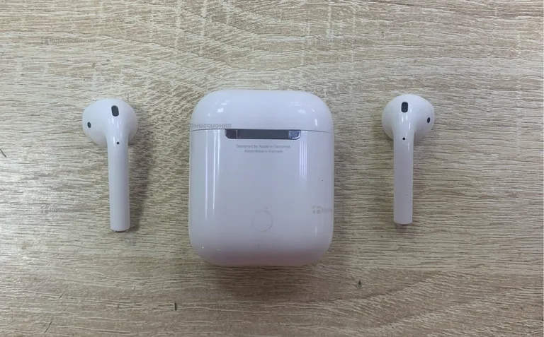 Наушники  apple AirPods