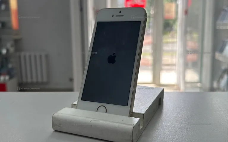Apple se 2016 128