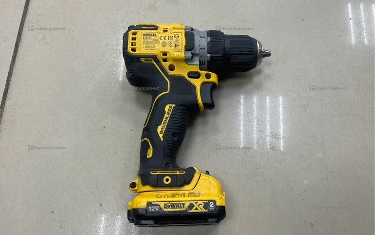 Аккумуляторная дрель-шуруповерт DeWALT DCD701 type