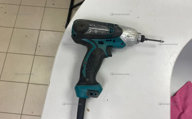 Винтоверт makita TD0101