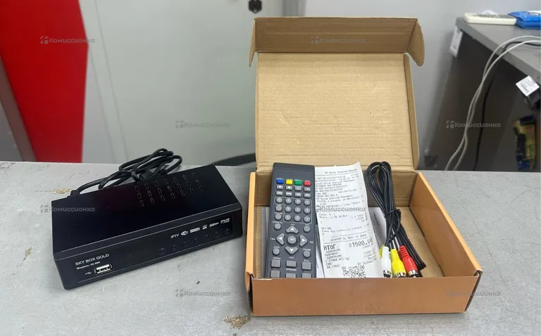 Тв приставка sky box