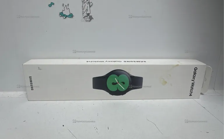 Часы  Samsung Galaxy Watch 4