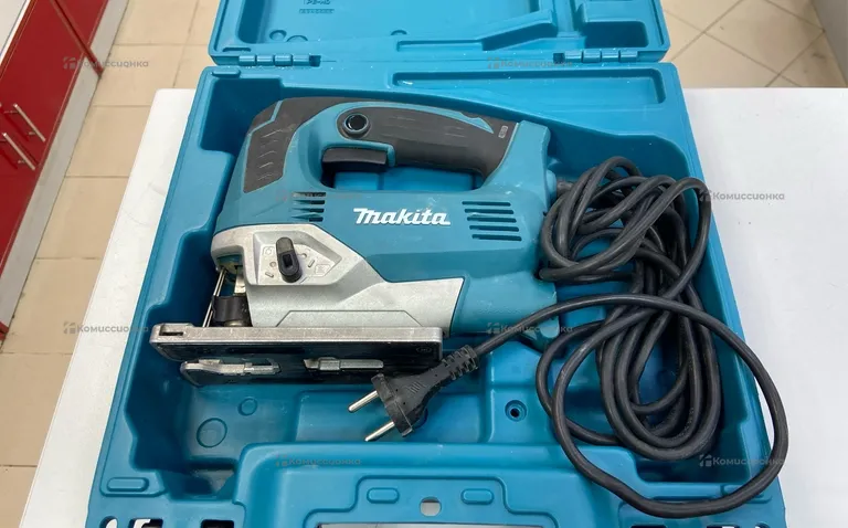 Электролобзик makita JV0600
