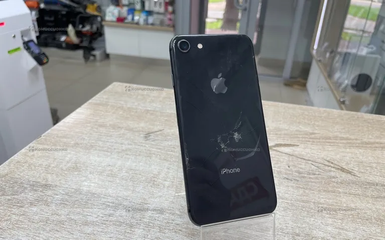 Apple IPhone 8 64Gb