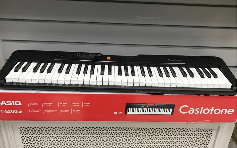 Синтезатор Casio CT-S200