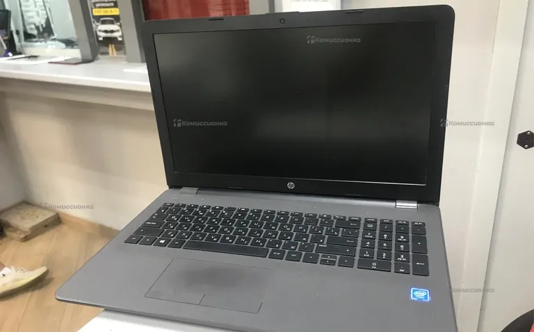 Ноутбук  HP 250 G6 Notebook