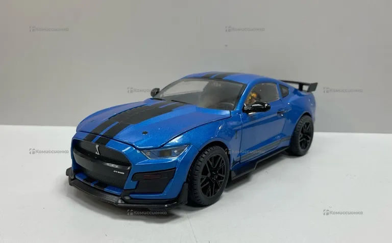 Автомобиль Ford Mustang Shelby GT500
