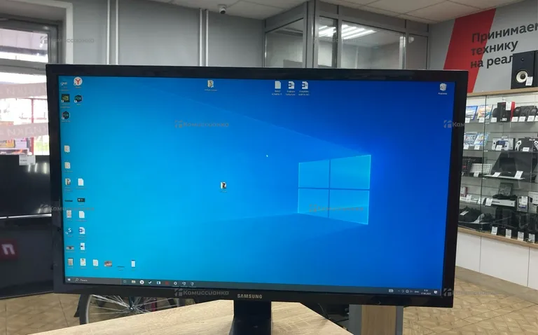 Монитор Samsung LU28E590DS/RU