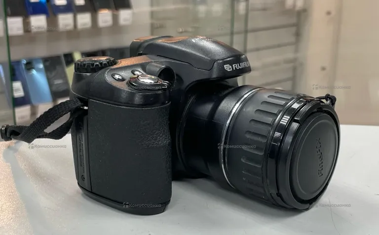 Фотоаппарат FUJIFILM FinePix S5600
