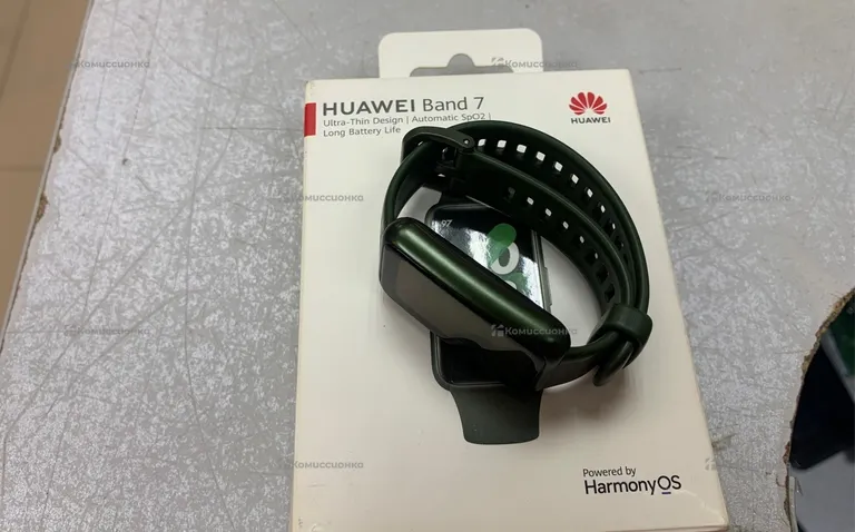 Часы  Huawei Band 7