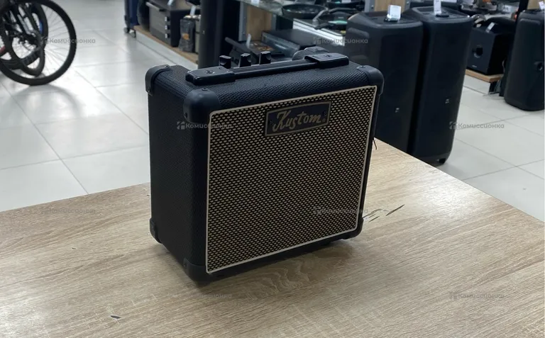 Комбо усилитель Kustom KGBT10