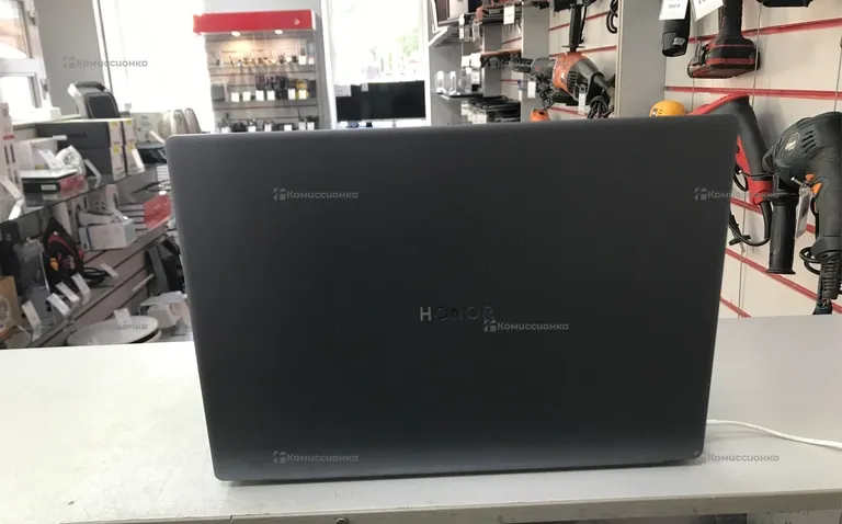 Ноутбук  Honor