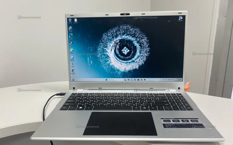 ноутбук Dexp c15-icw300