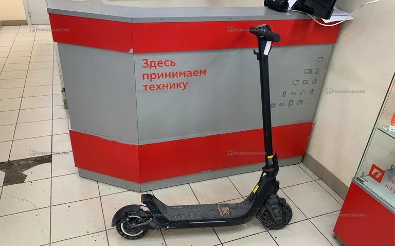 Электронный самокат куго