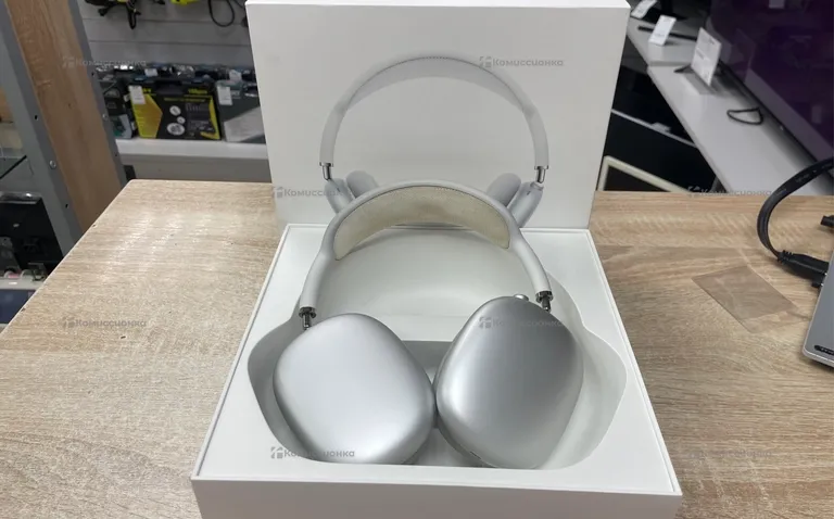 Наушники  air pods max