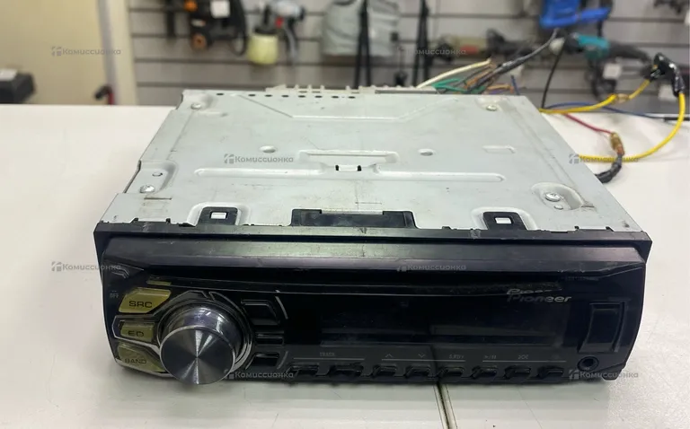Автомагнитола  Pioneer DEH-1600UBG 2013
