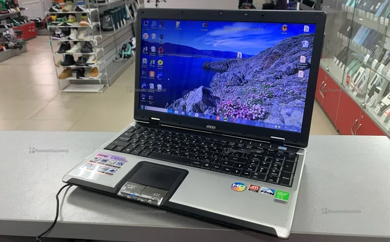Ноутбук MSI cx500