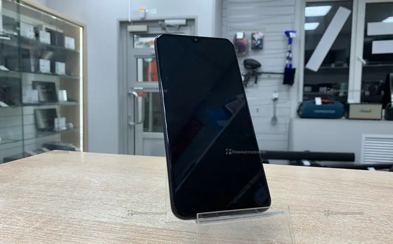 Samsung Galaxy A20 3/32 ГБ.