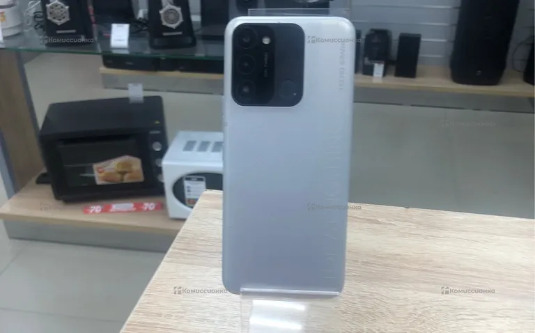 Tecno spark 8c 4/64