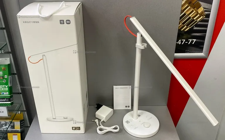 Лампа настольная Xiaomi Mi Desk Lamp 1S