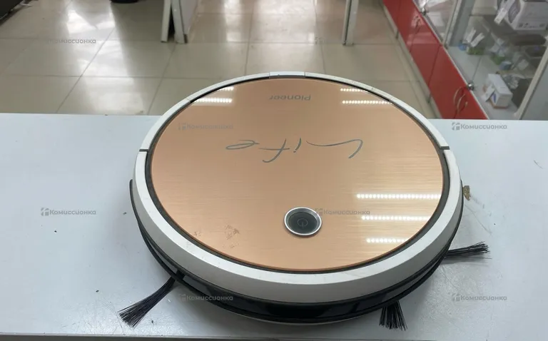 Робот пылесос pioneer life
