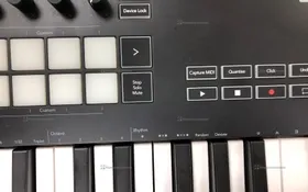 Купить МИДИ клавиатура LaunchKEY25 МК3 б/у , в Рязань Цена:7900рублей