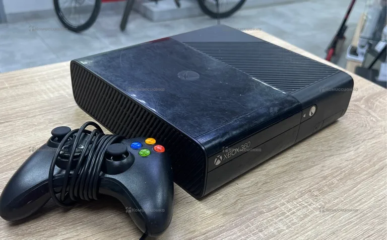 Приставка Xbox 360 2015